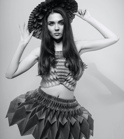 Spotlight on: Drawstring Origami by Darryl Bedford showcases unique origami design.